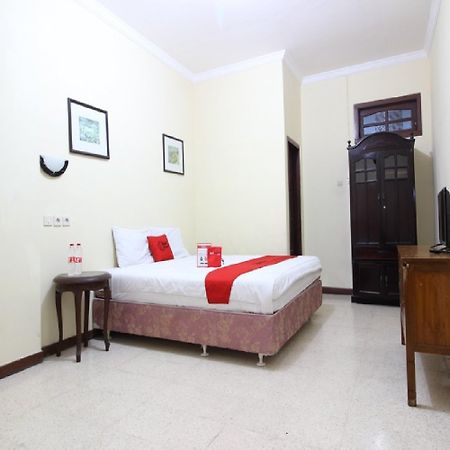 Hotel Reddoorz @ Mantrijeron 2 Yogyakarta Exterior foto