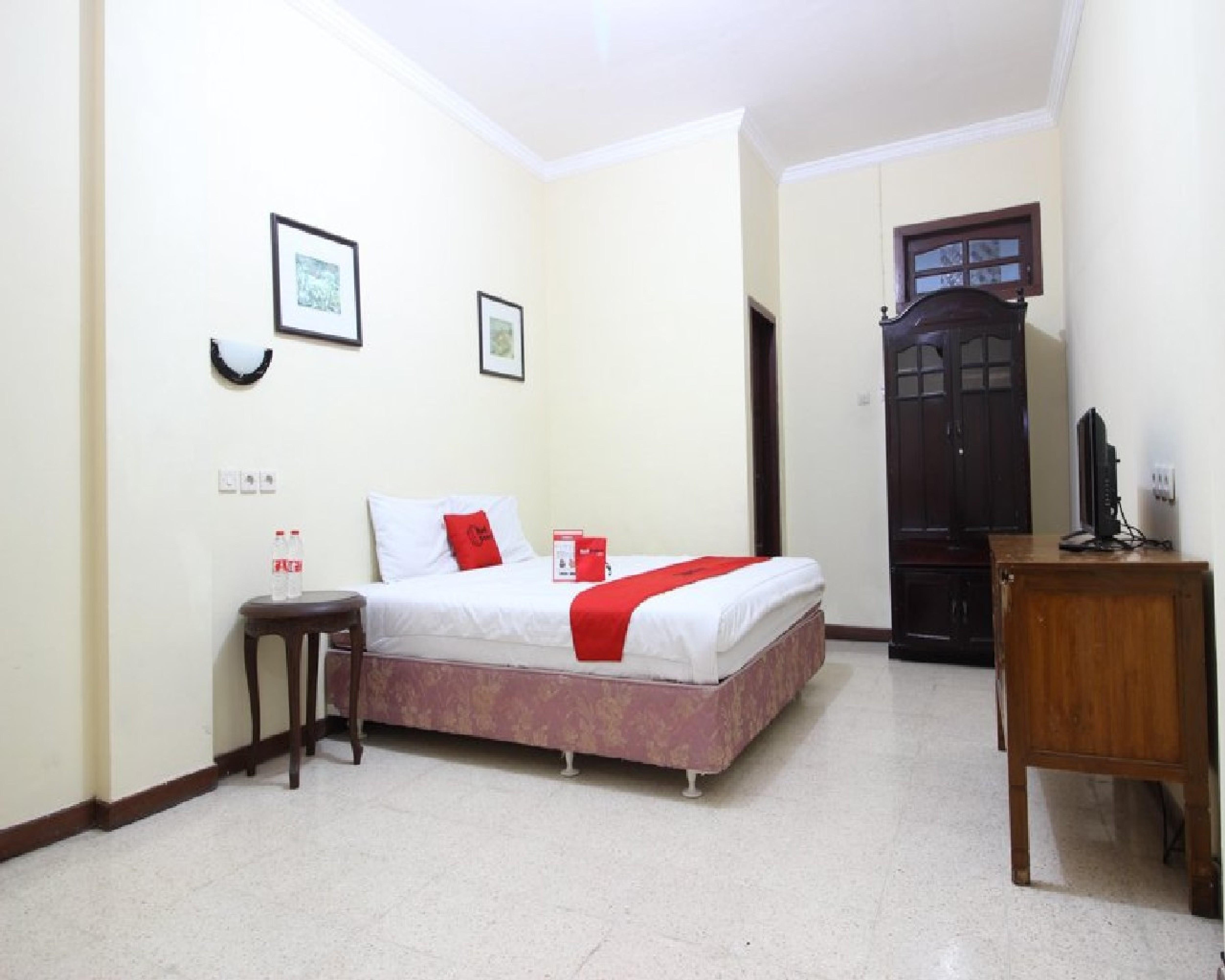 Hotel Reddoorz @ Mantrijeron 2 Yogyakarta Exterior foto