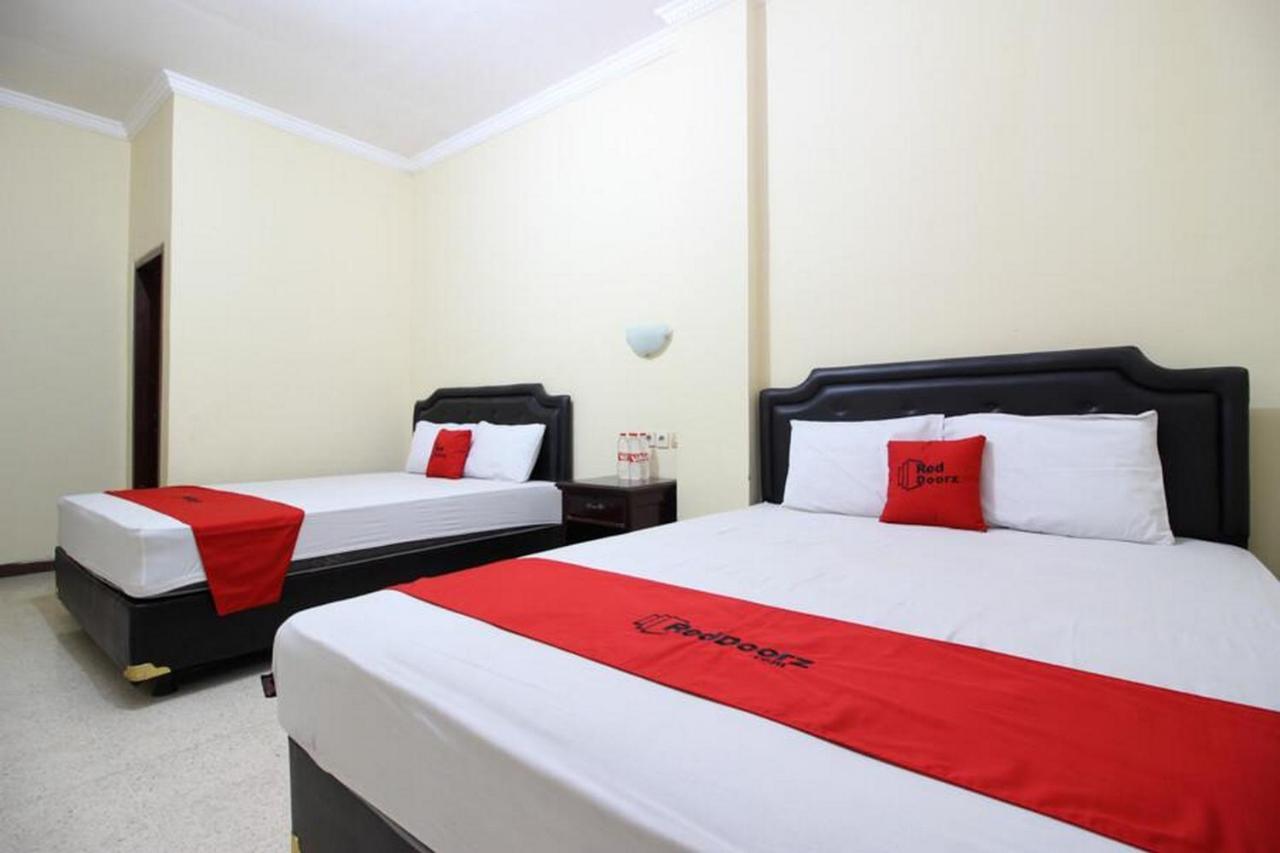 Hotel Reddoorz @ Mantrijeron 2 Yogyakarta Exterior foto