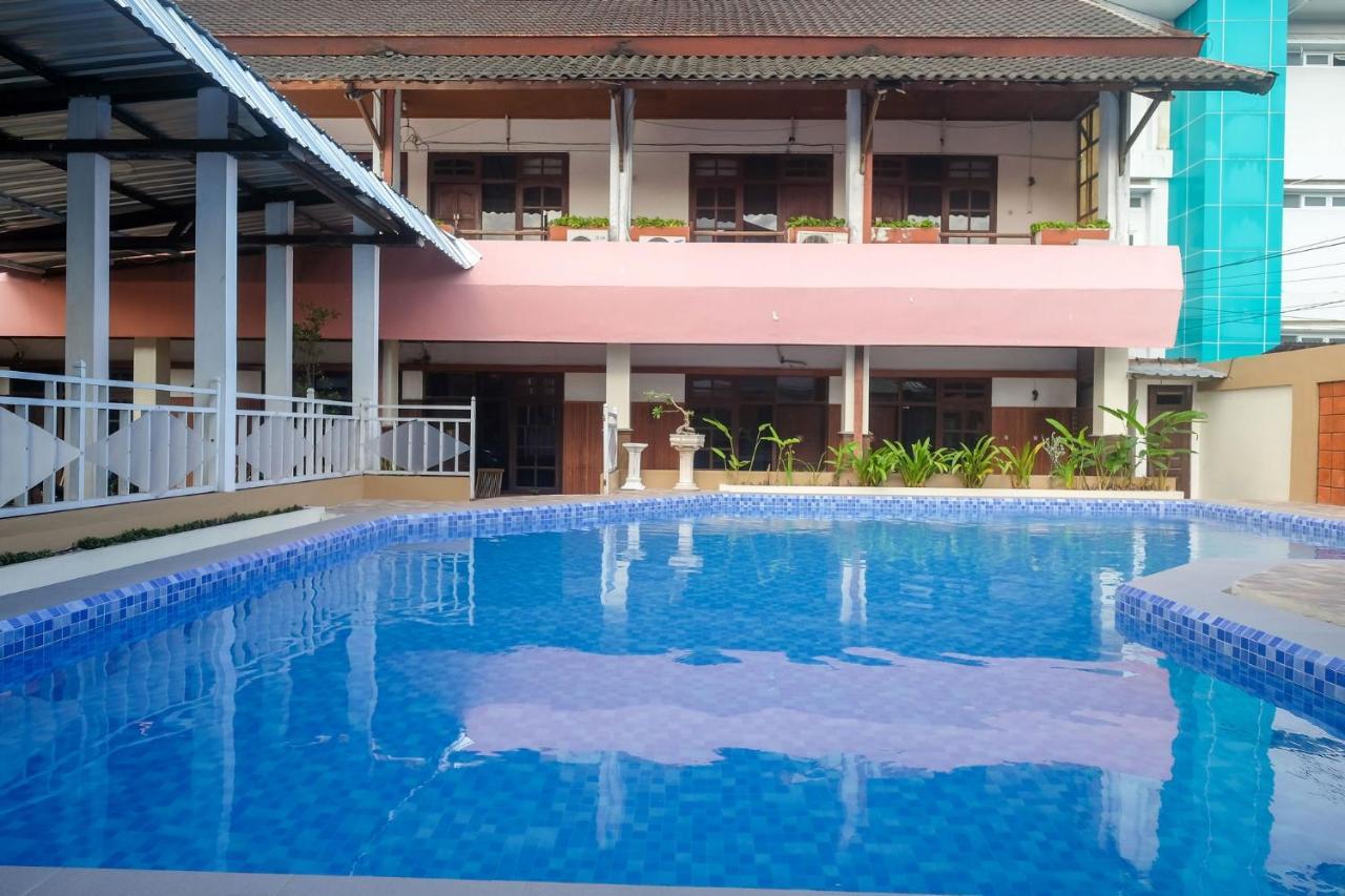 Hotel Reddoorz @ Mantrijeron 2 Yogyakarta Exterior foto