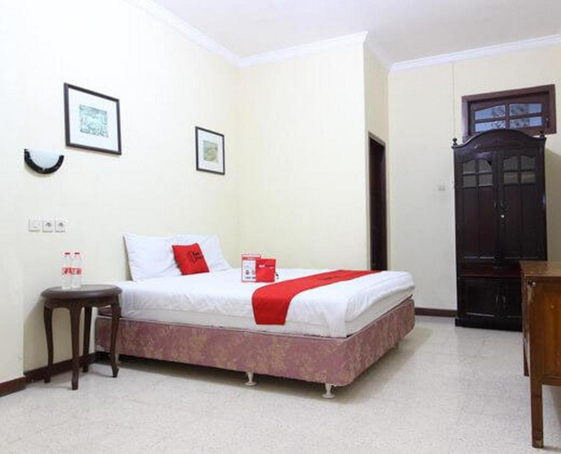 Hotel Reddoorz @ Mantrijeron 2 Yogyakarta Exterior foto