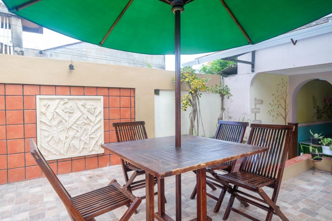 Hotel Reddoorz @ Mantrijeron 2 Yogyakarta Exterior foto