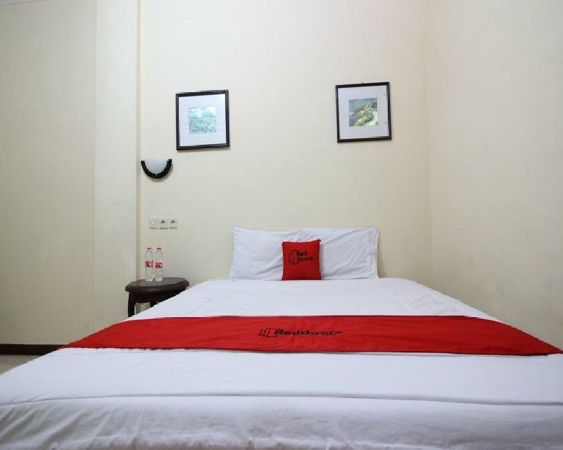 Hotel Reddoorz @ Mantrijeron 2 Yogyakarta Exterior foto